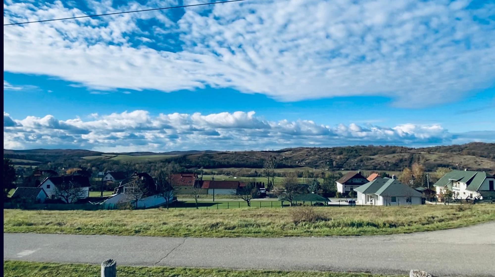 Gold Horse Vendeghaz Hotell Szilvásvárad Exteriör bild