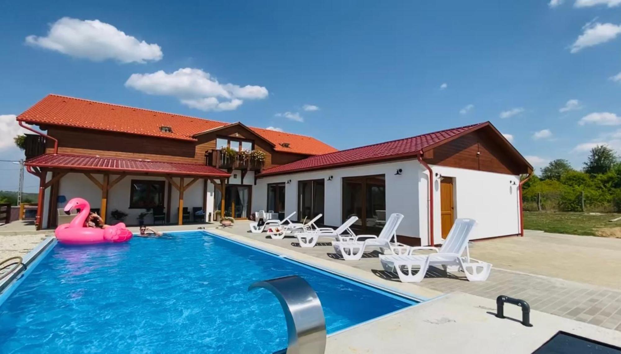 Gold Horse Vendeghaz Hotell Szilvásvárad Exteriör bild